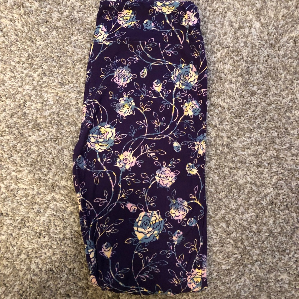 Lularoe one size leggings brand new